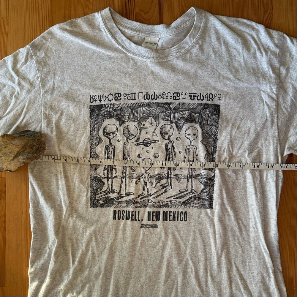 Roswell New Mexico Alien Graphic Tee - Picture 7 of 7
